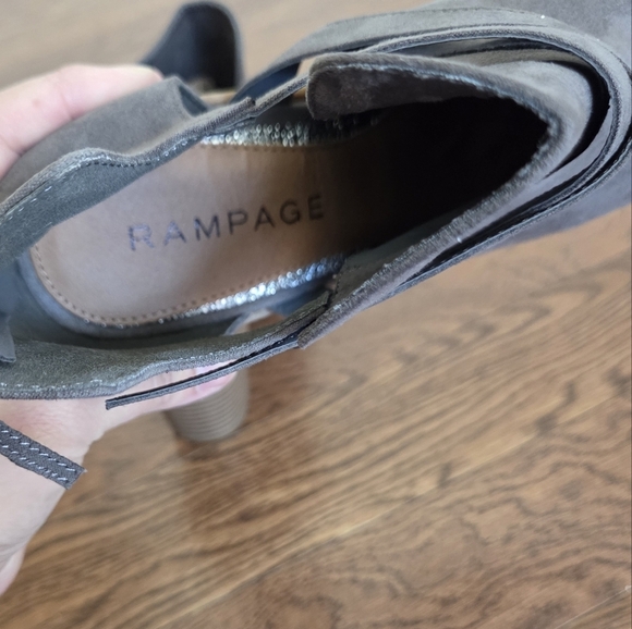 NEW Rampage Ram-Vedette Charcoal Ankle Booties Size 8 - Picture 6 of 7